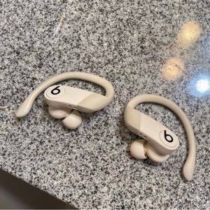 Powerbeats Pro Wireless